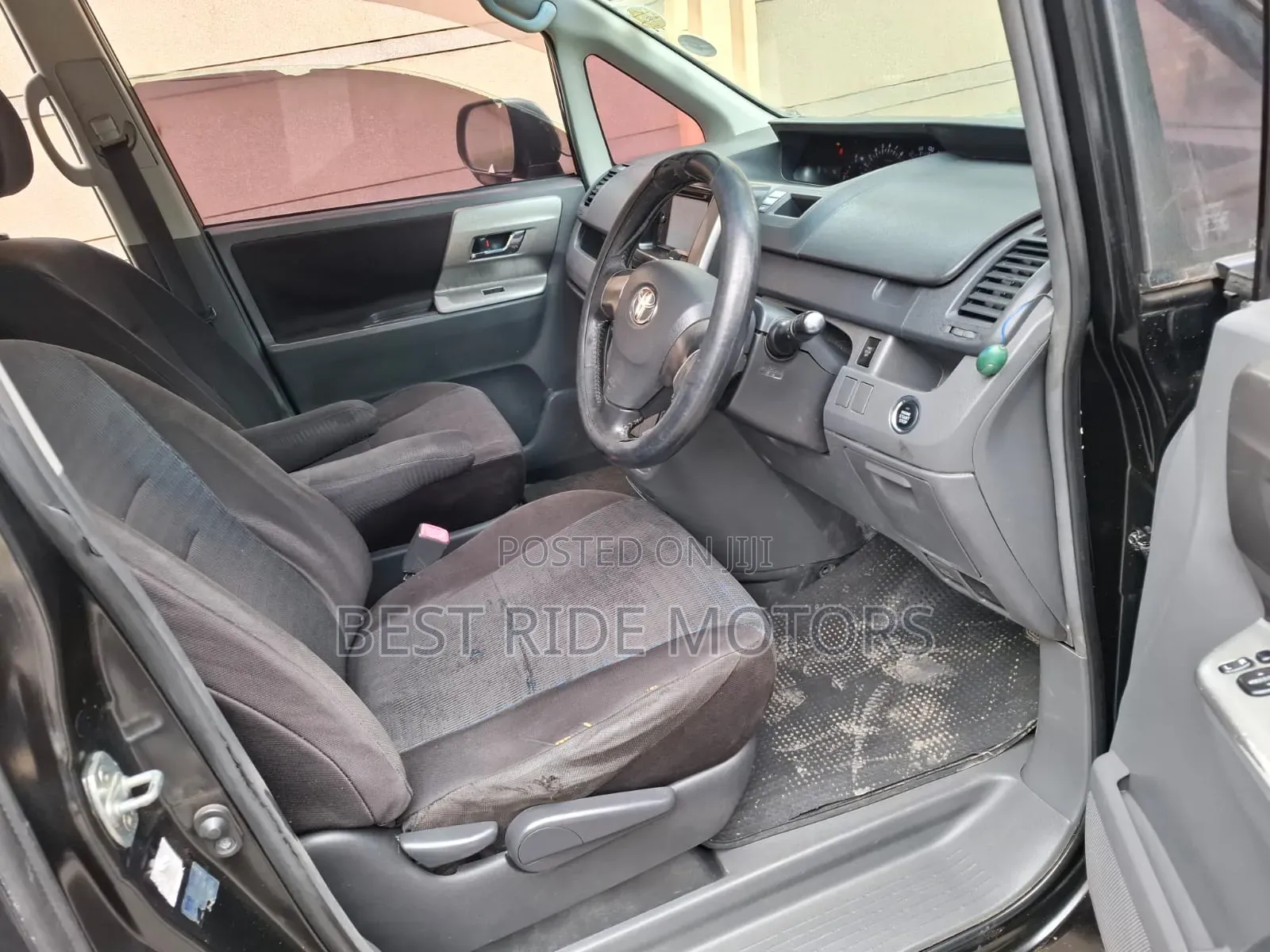 Toyota Voxy 2010 Black