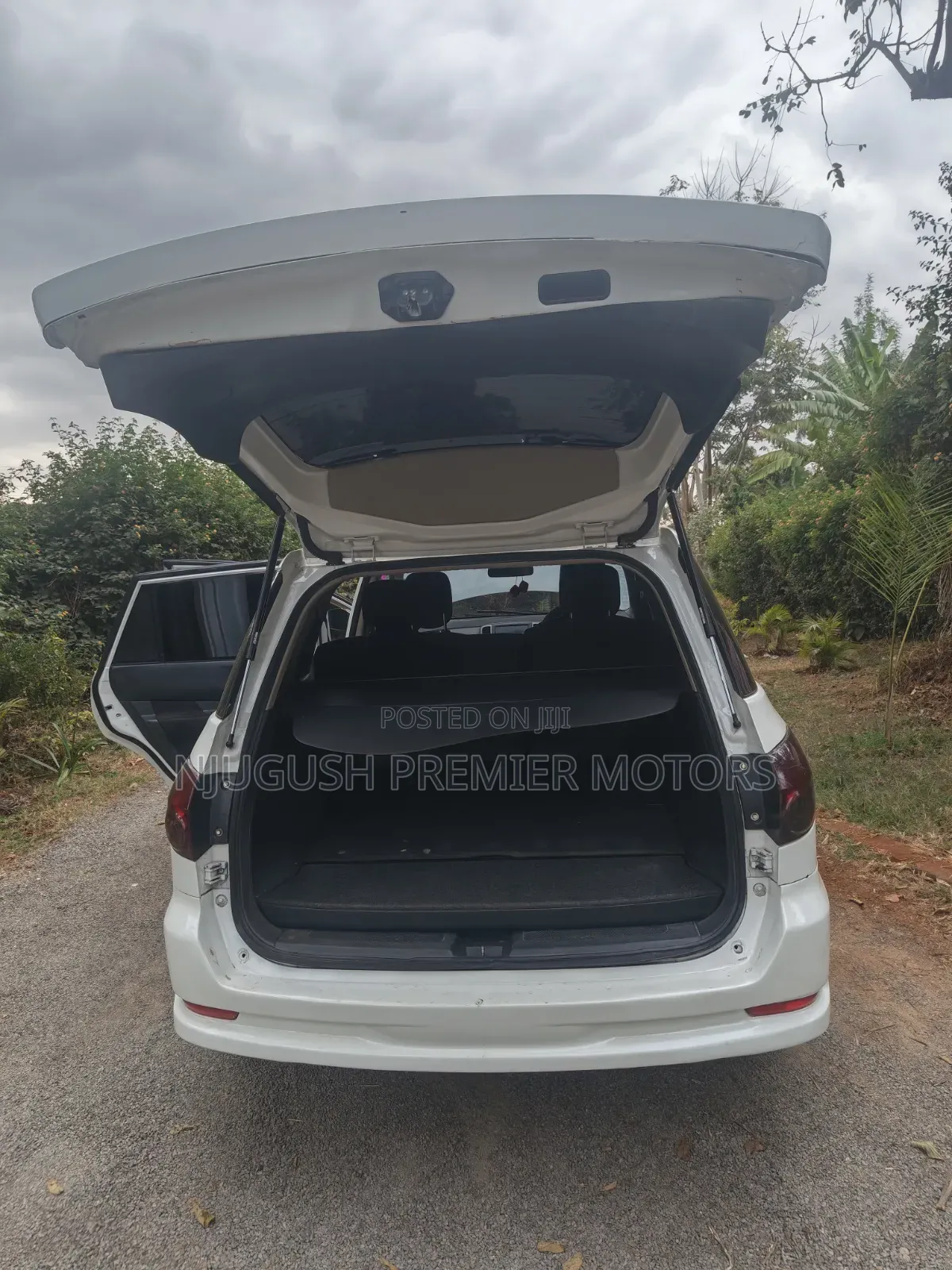 Nissan Wingroad 2010 White