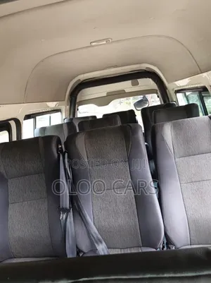 Toyota HiAce 2016 White