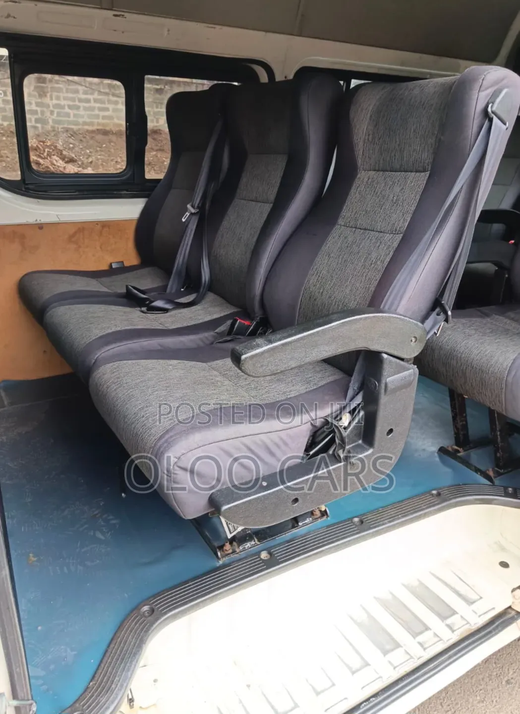 Toyota HiAce 2016 White