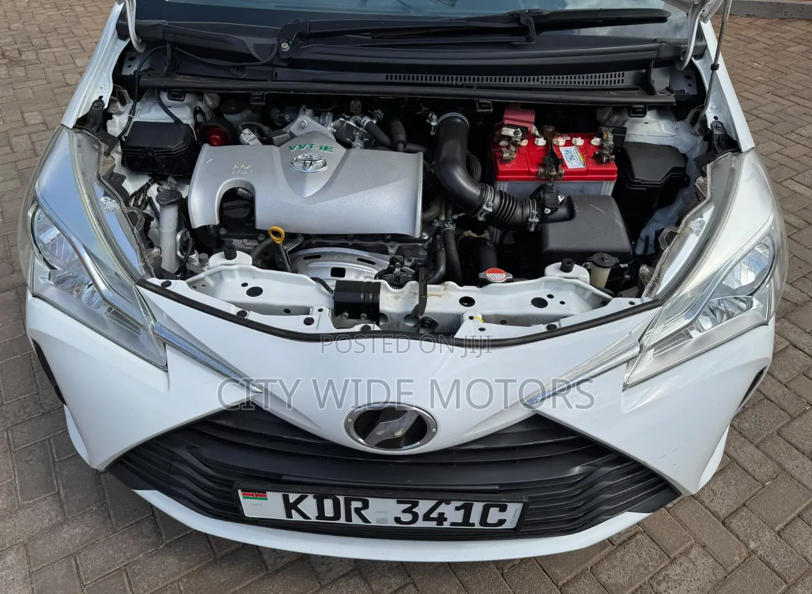 Toyota Vitz 2017 White