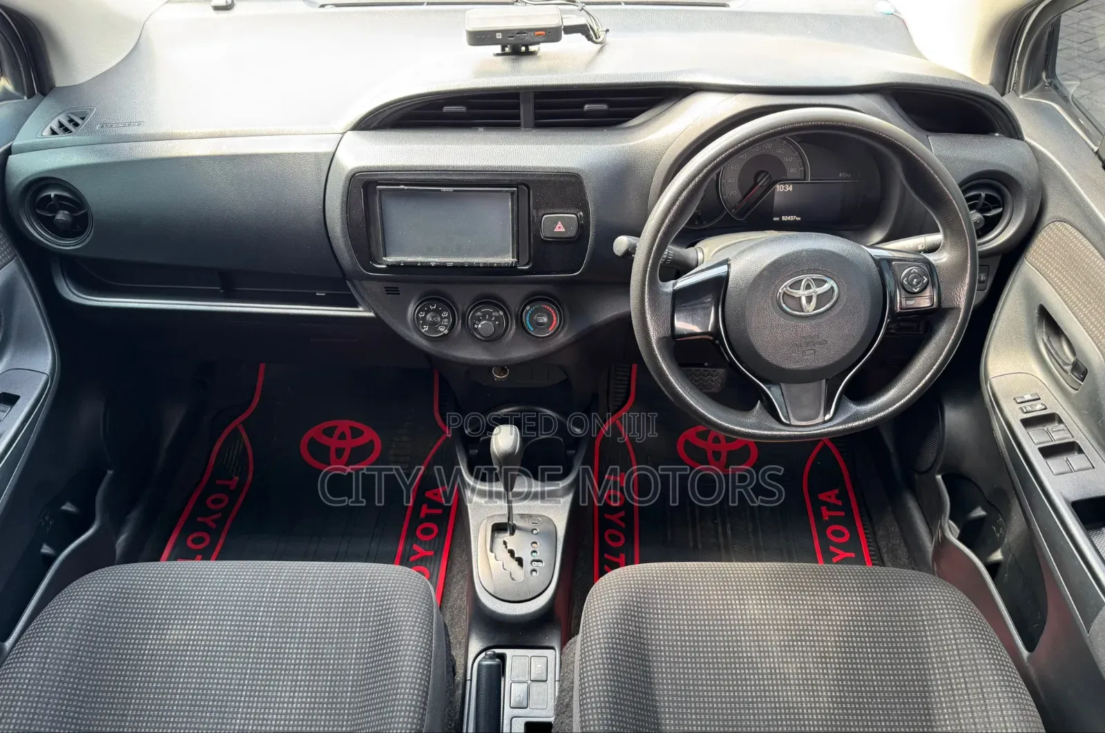 Toyota Vitz 2017 White