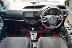 Toyota Vitz 2017 White