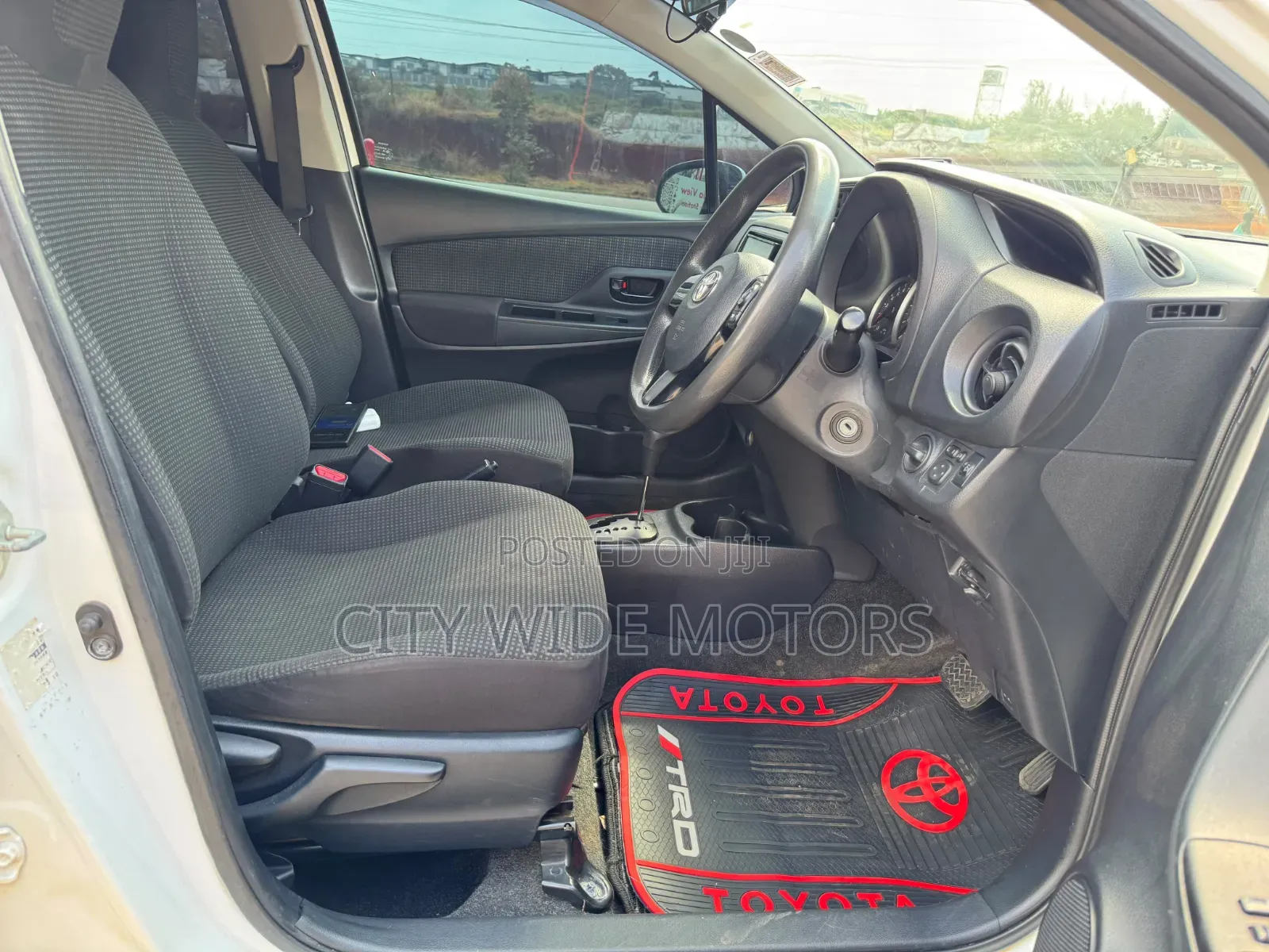 Toyota Vitz 2017 White