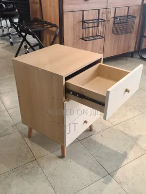 3-Drawer Wooden Bedside Table With Wooden Legs