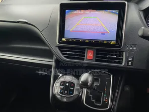 Toyota Noah 2020 Silver