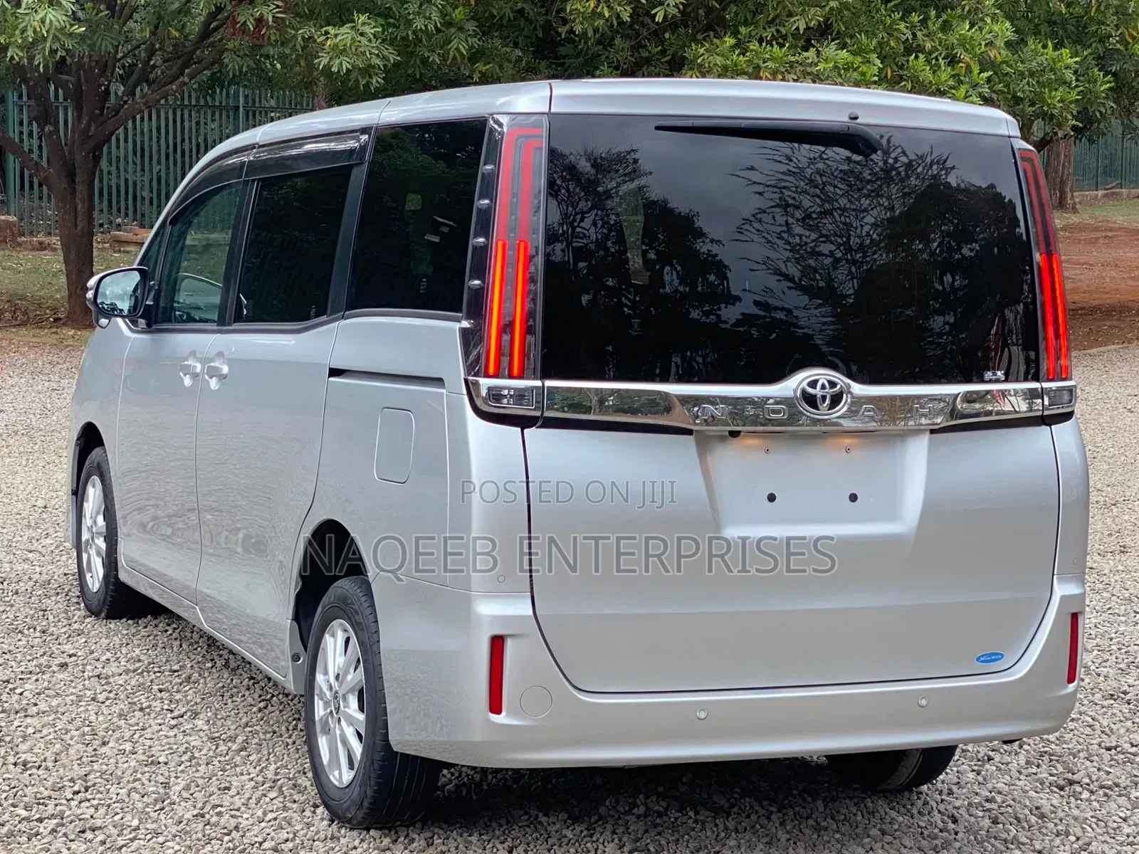 Toyota Noah 2020 Silver