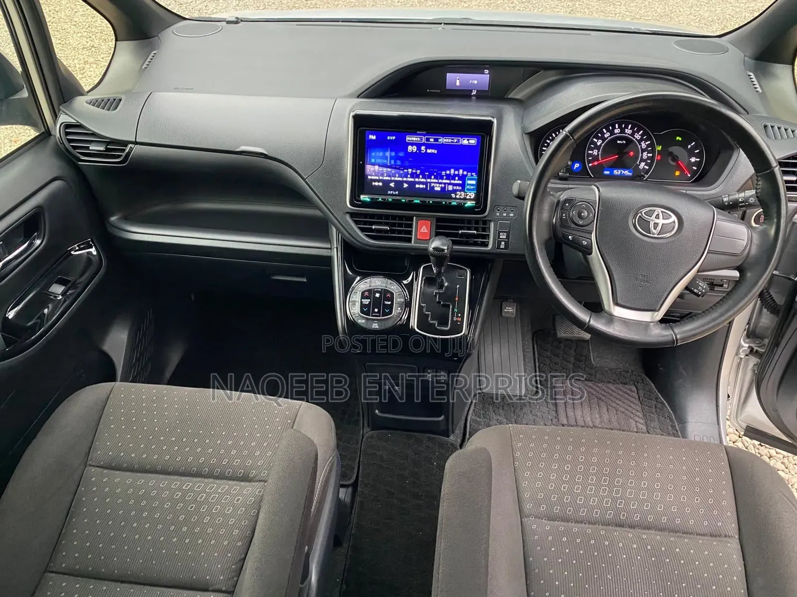 Toyota Noah 2020 Silver