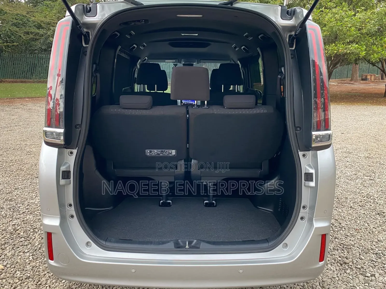 Toyota Noah 2020 Silver