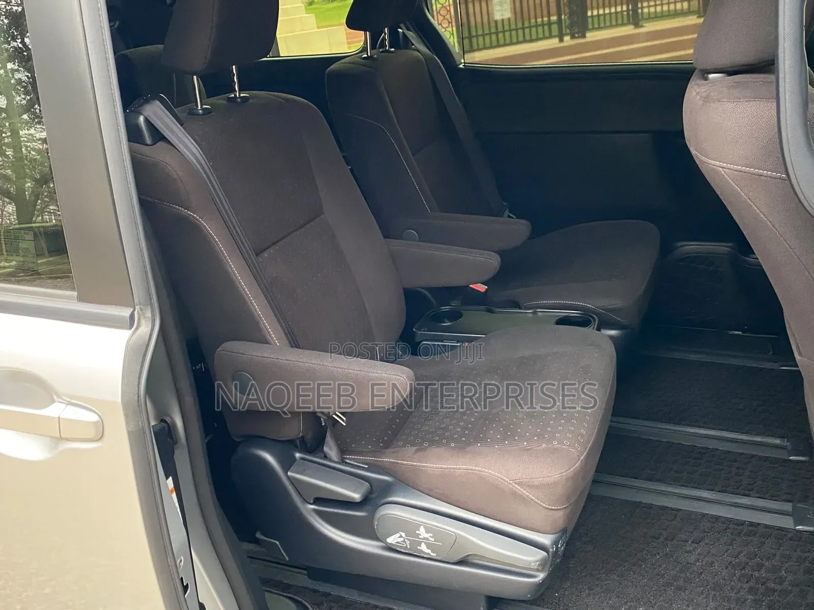 Toyota Noah 2020 Silver