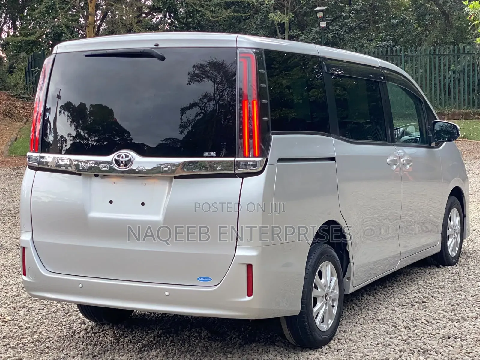 Toyota Noah 2020 Silver