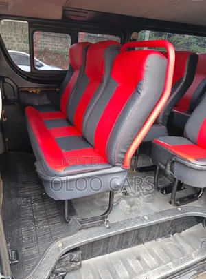 Toyota HiAce 2016 Black