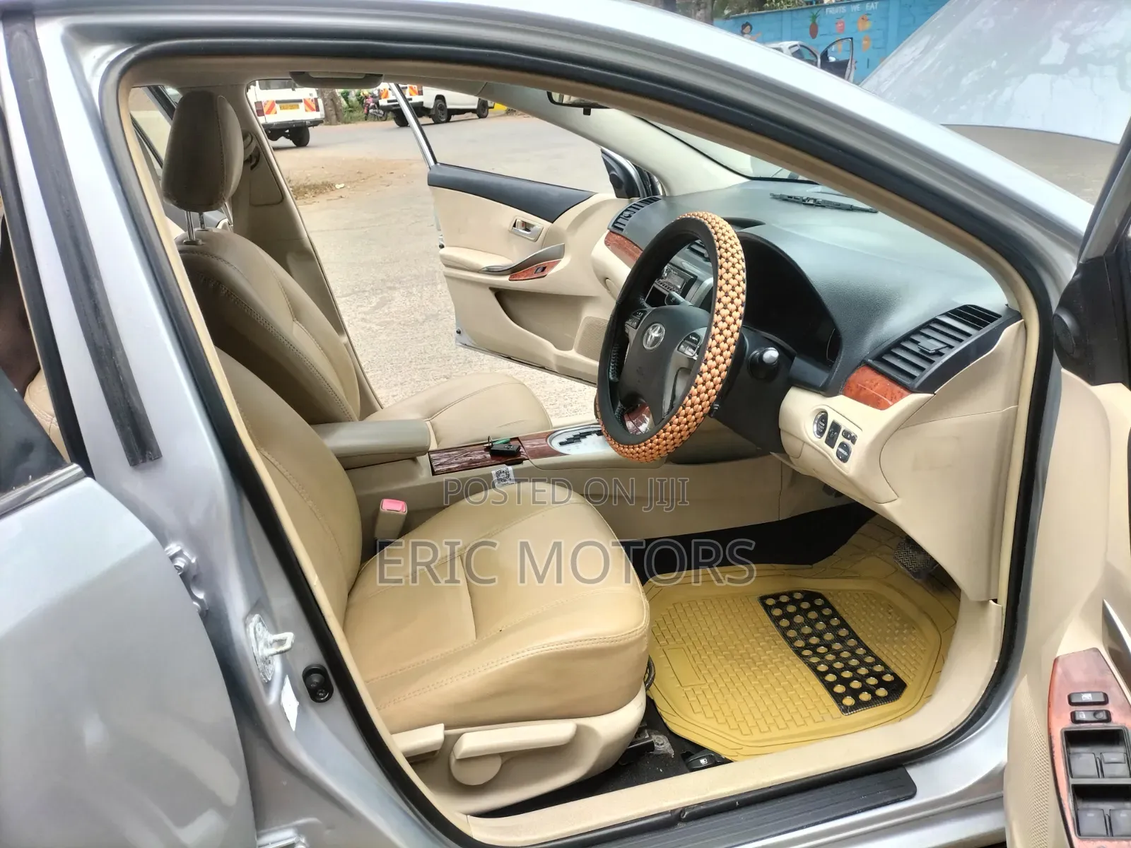 Toyota Premio 2011 Silver