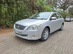 Toyota Premio 1.8 FWD 2013 Silver