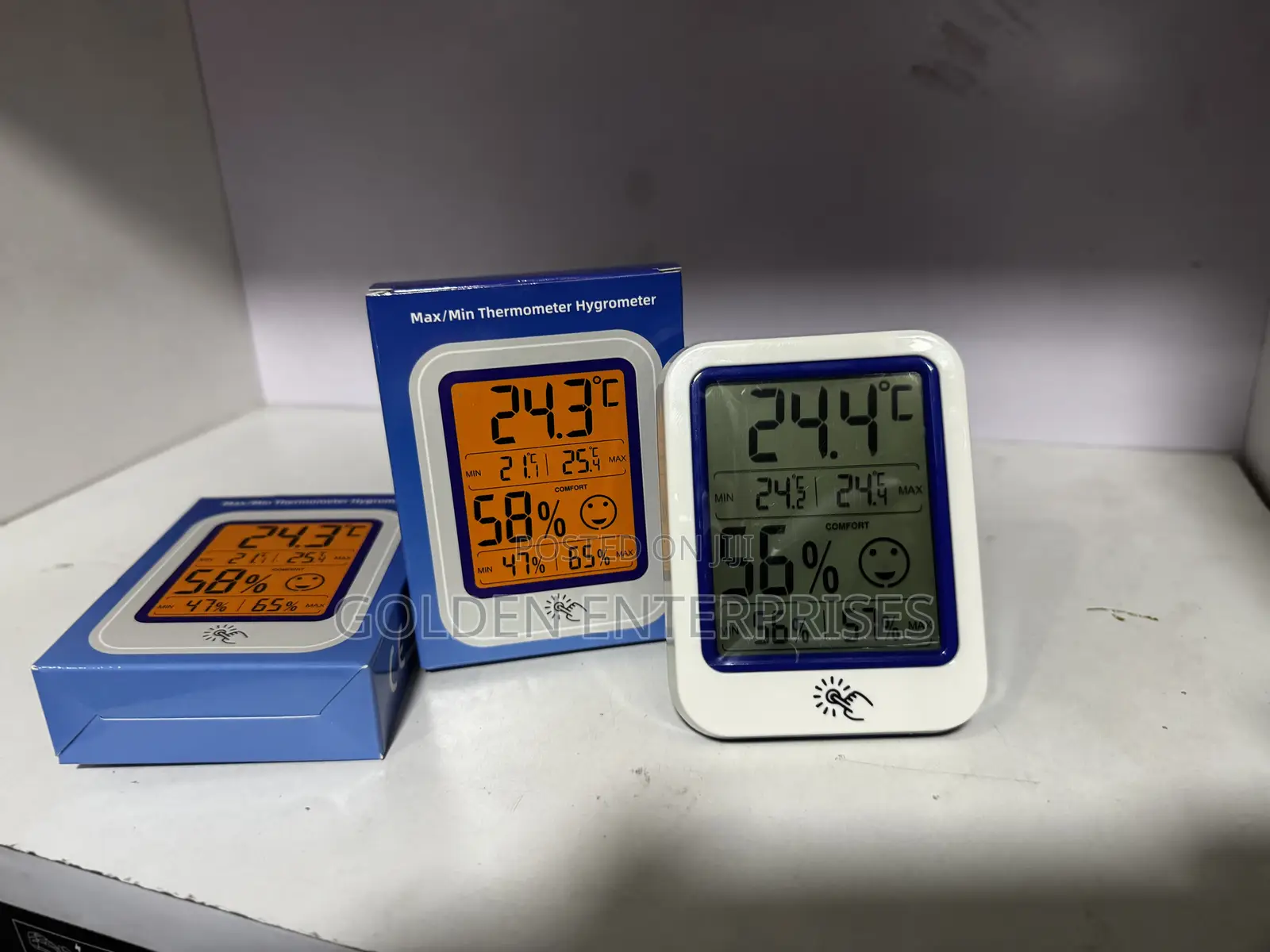 Multifunction LCD Thermometer Hygrometer With Humidity Tracker