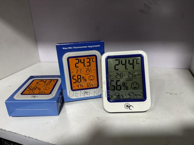Multifunction LCD Thermometer Hygrometer With Humidity Tracker - main view