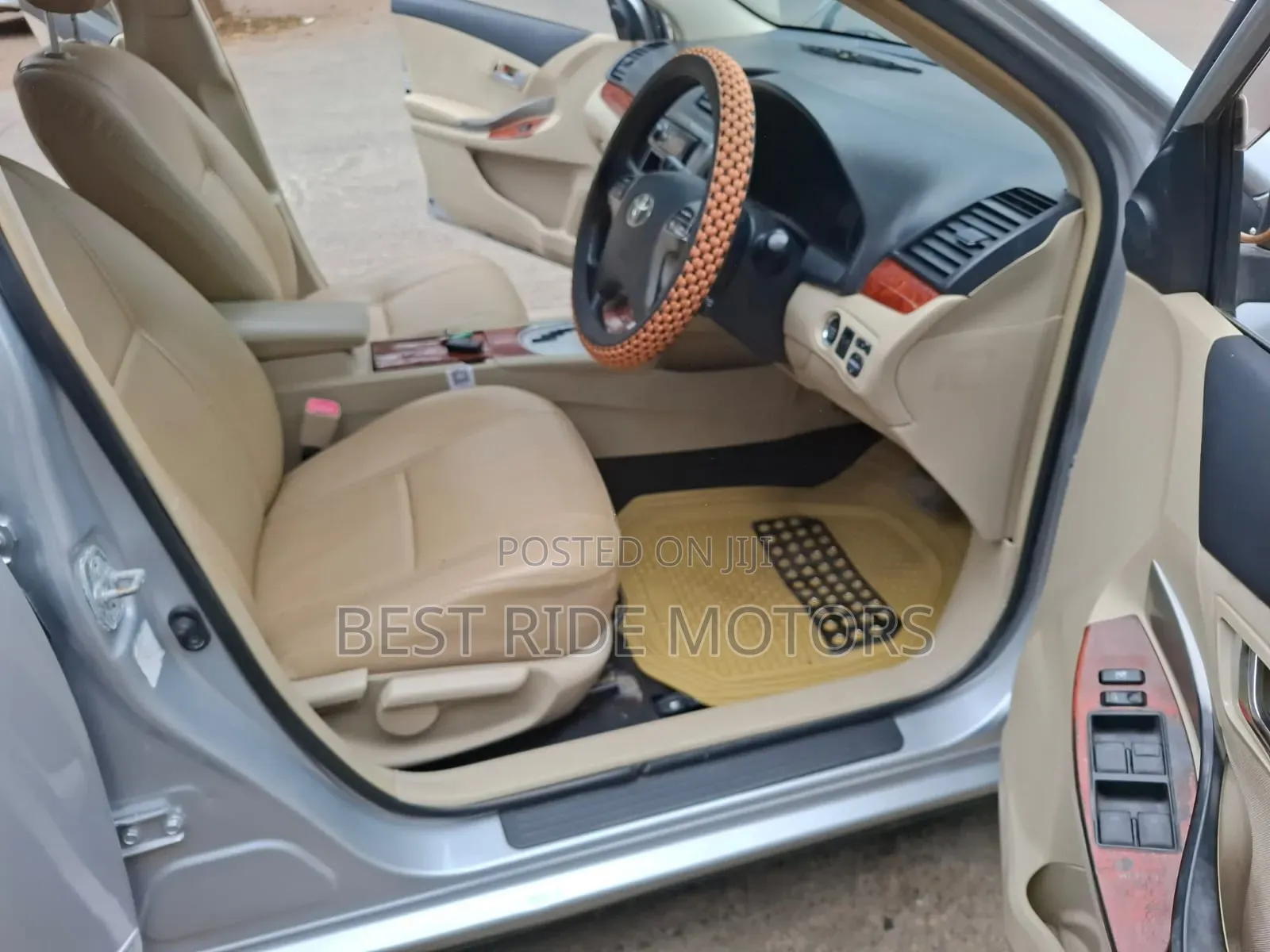 Toyota Premio 1.8 FWD 2013 Silver