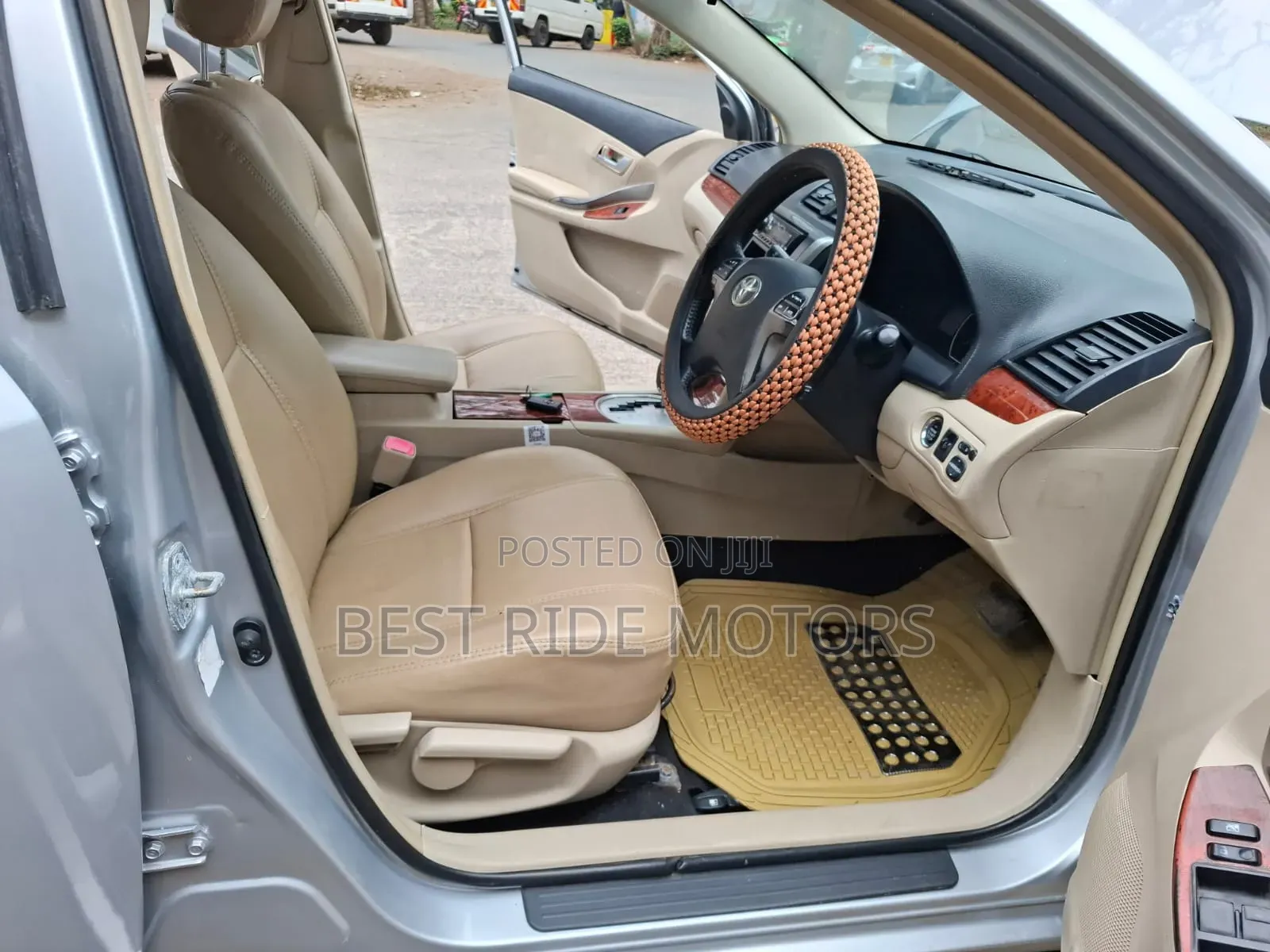 Toyota Premio 1.8 FWD 2013 Silver