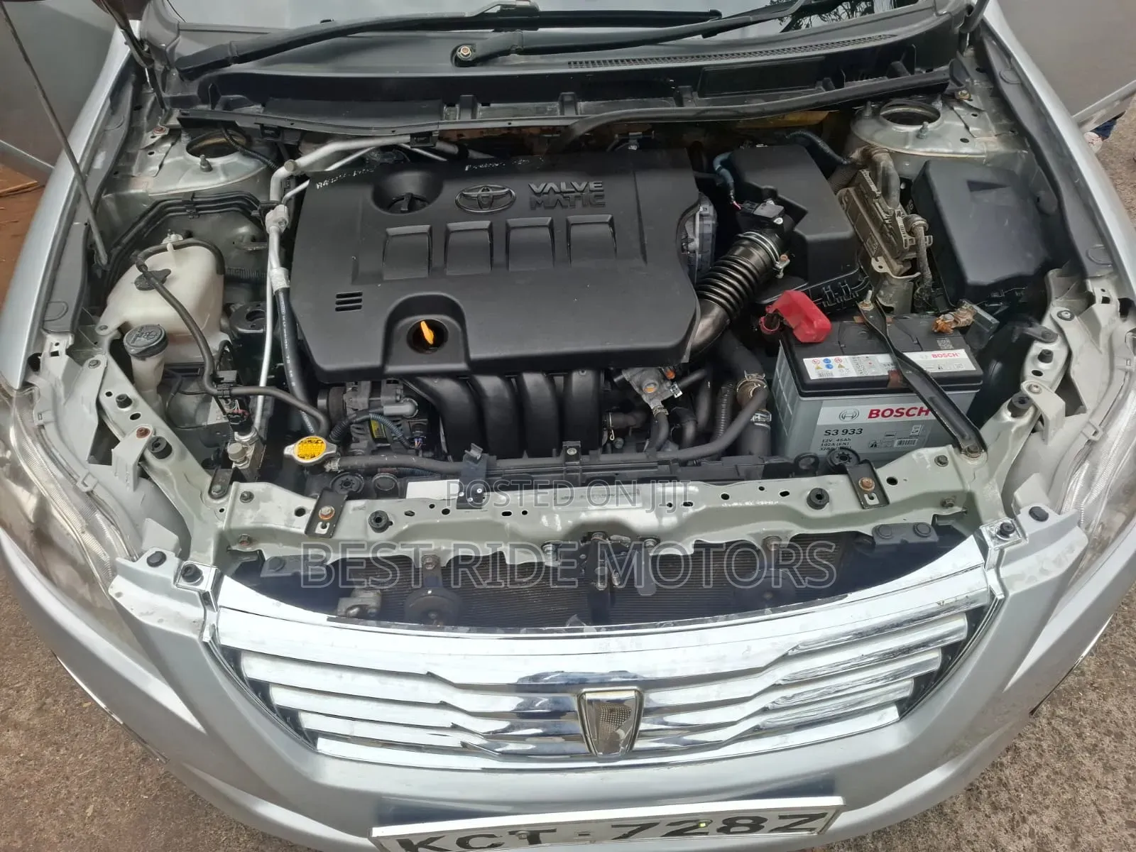 Toyota Premio 1.8 FWD 2013 Silver