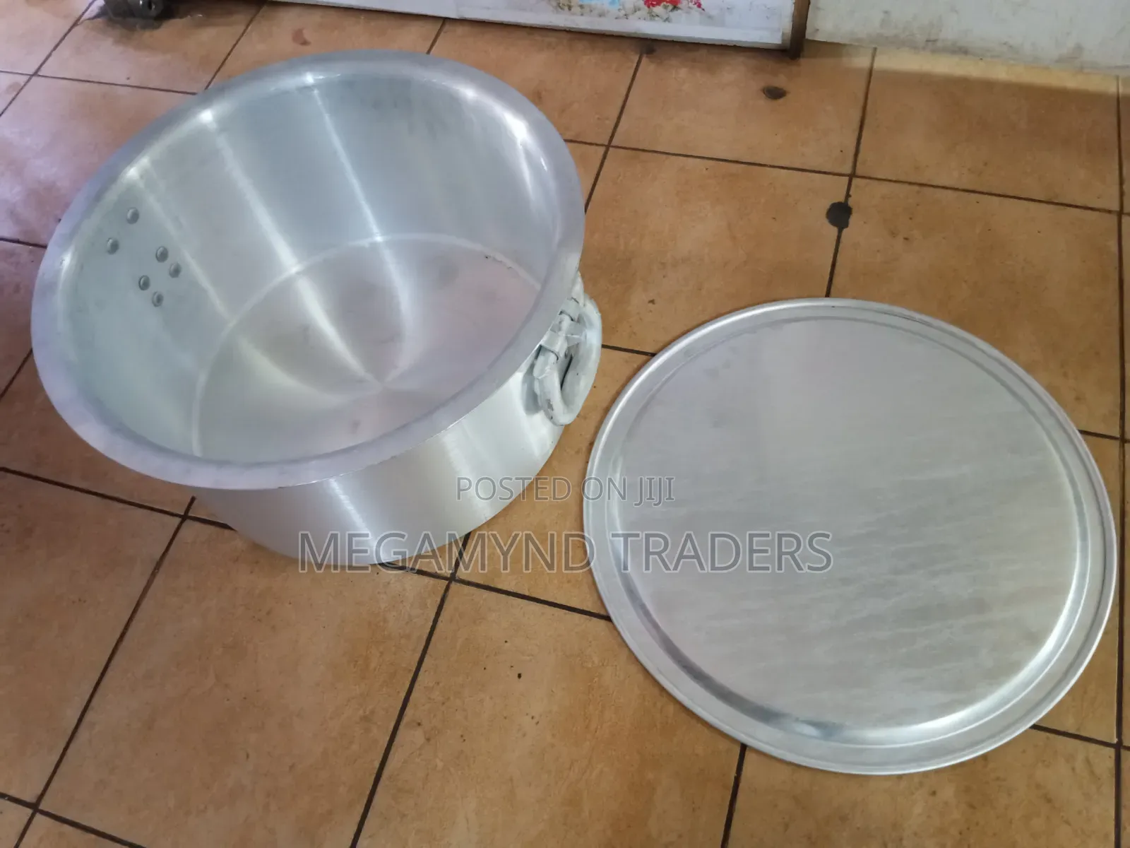 40 LTR Aluminum Sufuria With Handle and Lid