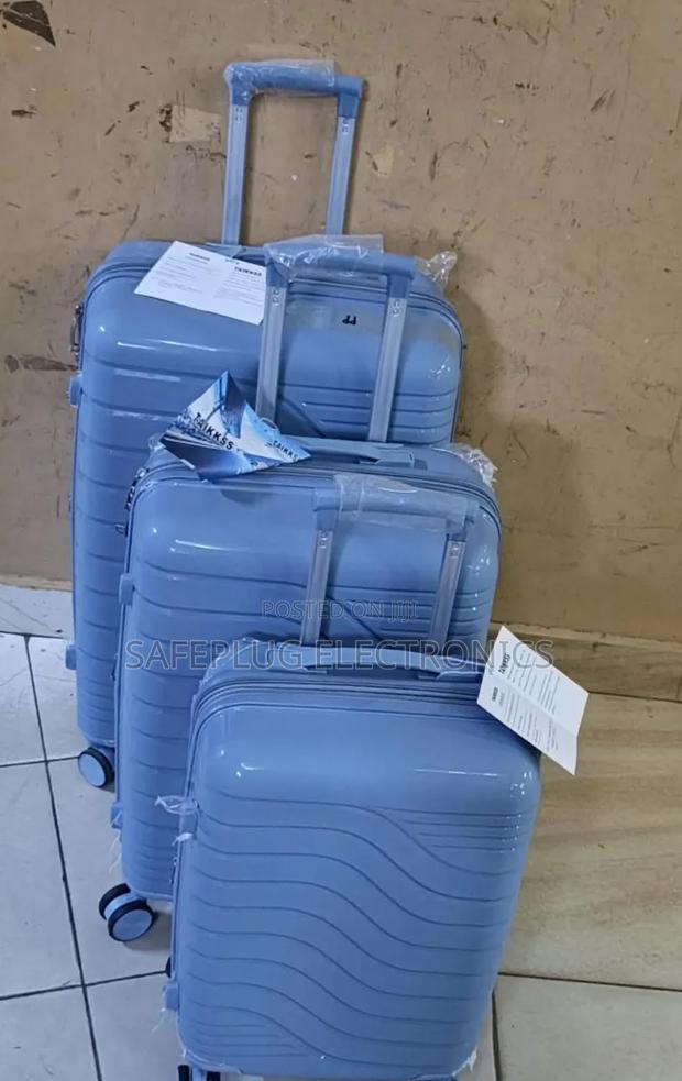 3 in 1 Hard Shell Suitcase Set – Strong Durable - thumbnail 2