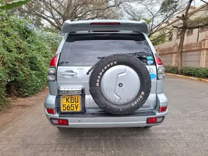 Toyota Land Cruiser Prado 3.0 D-4D 5dr 2006 Silver