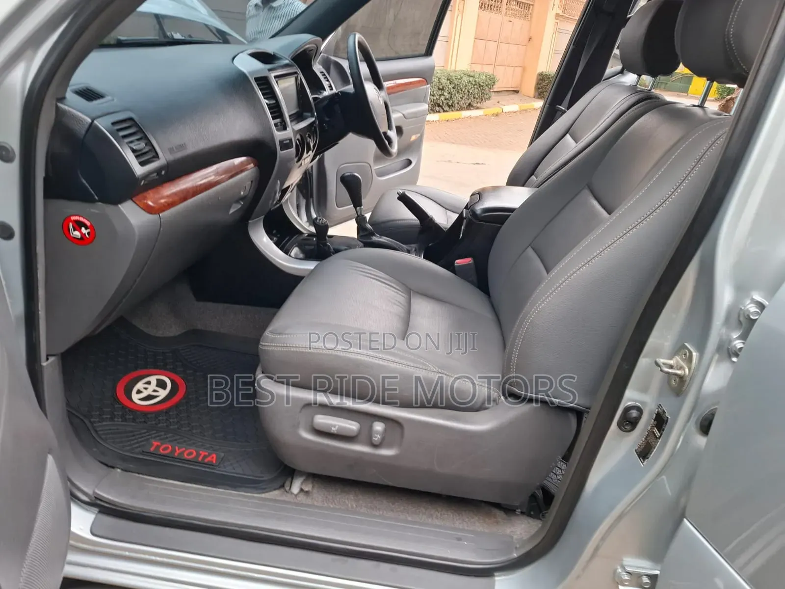Toyota Land Cruiser Prado 3.0 D-4D 5dr 2006 Silver