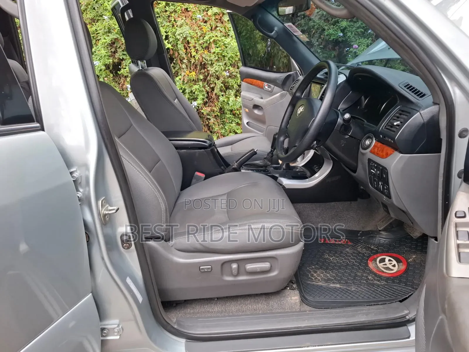 Toyota Land Cruiser Prado 3.0 D-4D 5dr 2006 Silver
