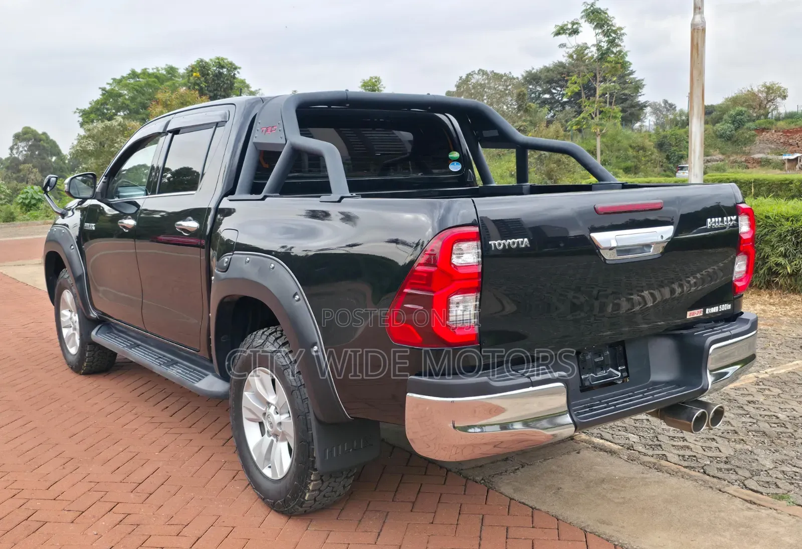 Toyota Hilux 2019 Black