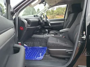 Toyota Hilux 2019 Black