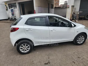 Mazda Demio 2011 Off white