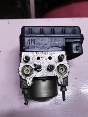 Abs Pump Toyota Voxy/ Noah