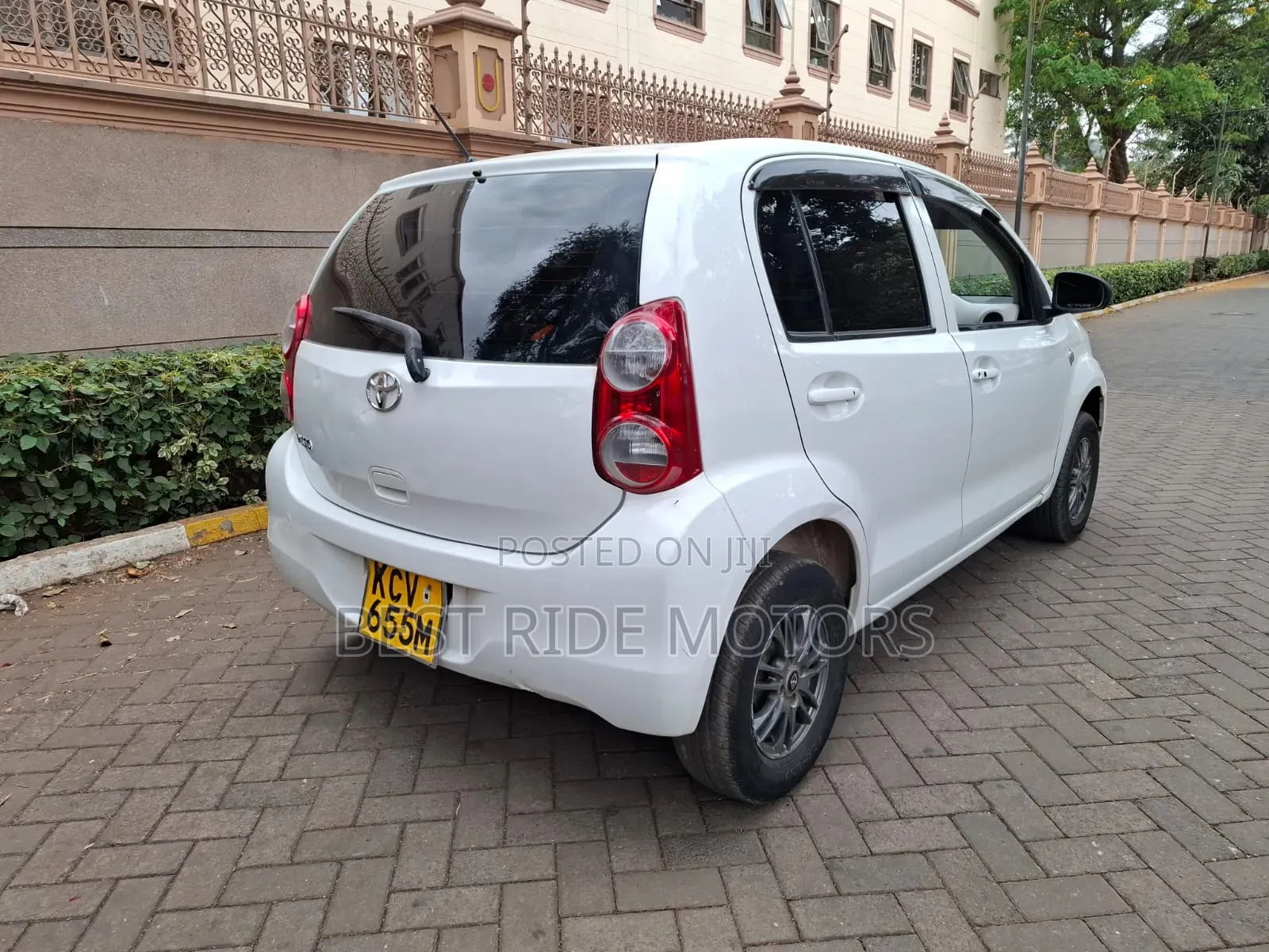 Toyota Passo 1.0 FWD 2012 White
