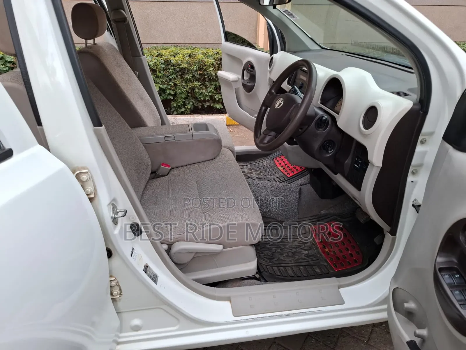 Toyota Passo 1.0 FWD 2012 White
