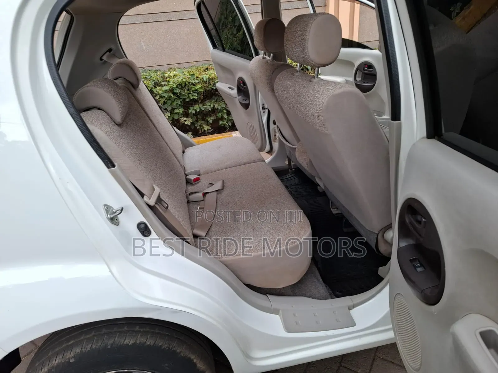 Toyota Passo 1.0 FWD 2012 White