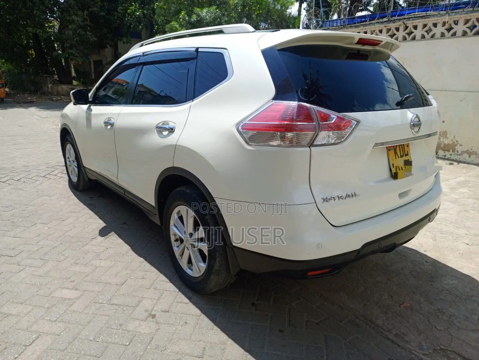 Nissan X-Trail 2.0 Petrol AWD 2016 White