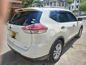 Nissan X-Trail 2.0 Petrol AWD 2016 White