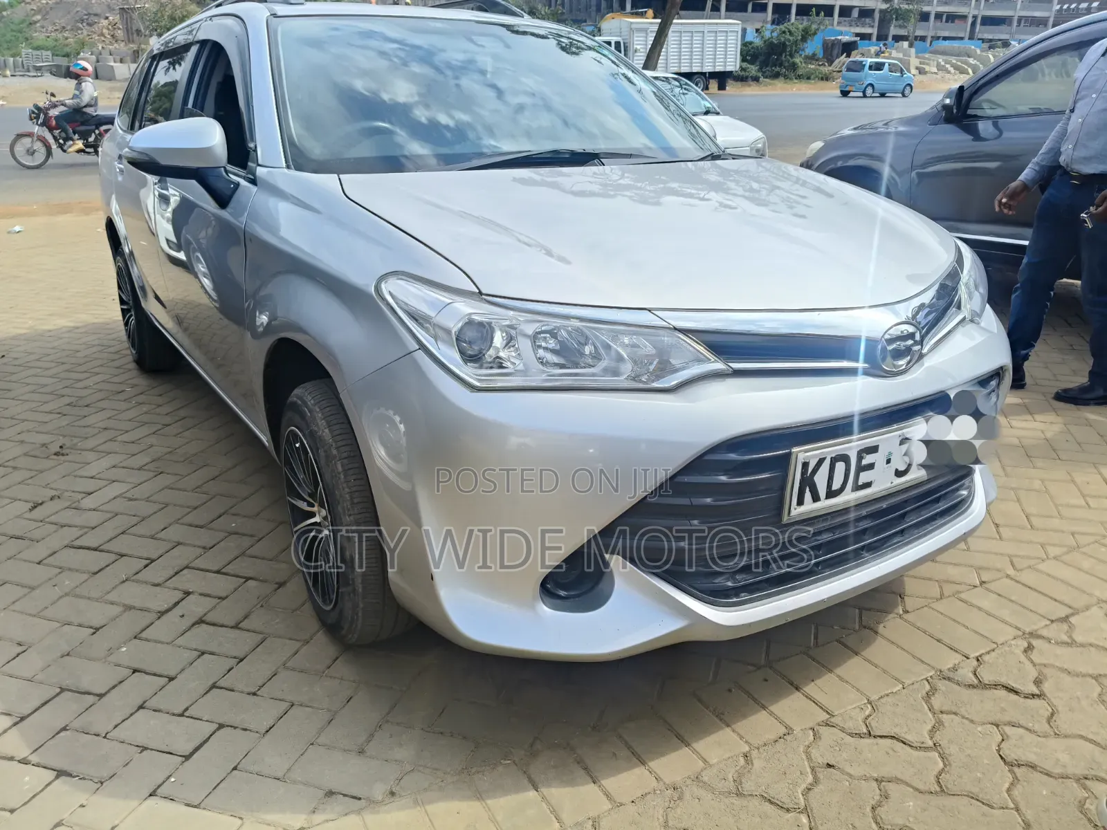 Toyota Corolla Fielder 2015 Silver