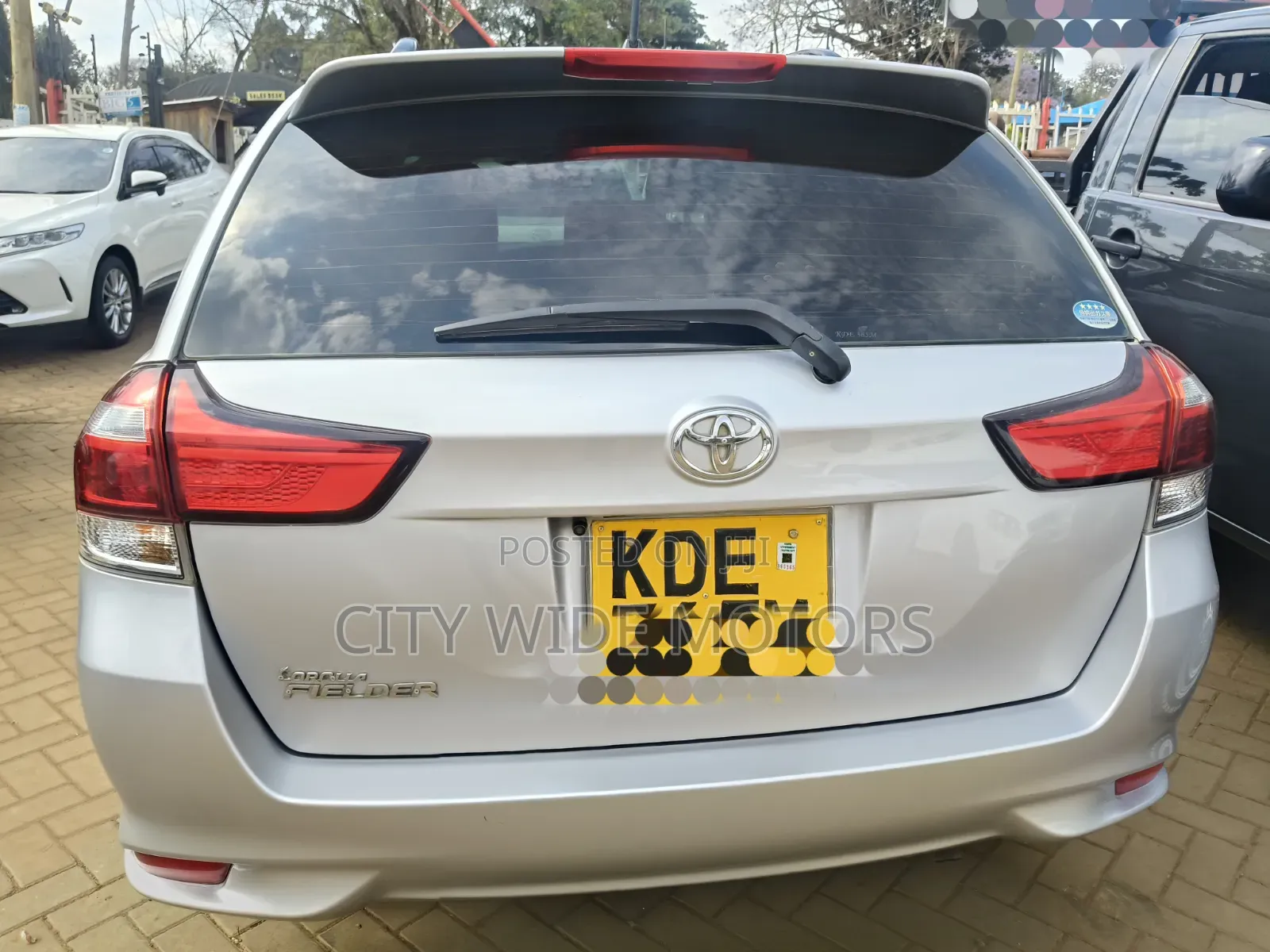 Toyota Corolla Fielder 2015 Silver