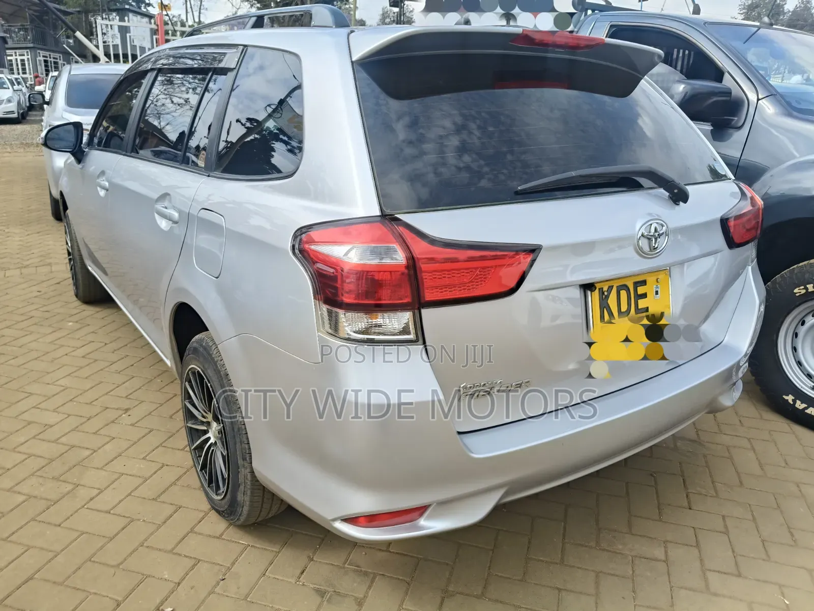 Toyota Corolla Fielder 2015 Silver