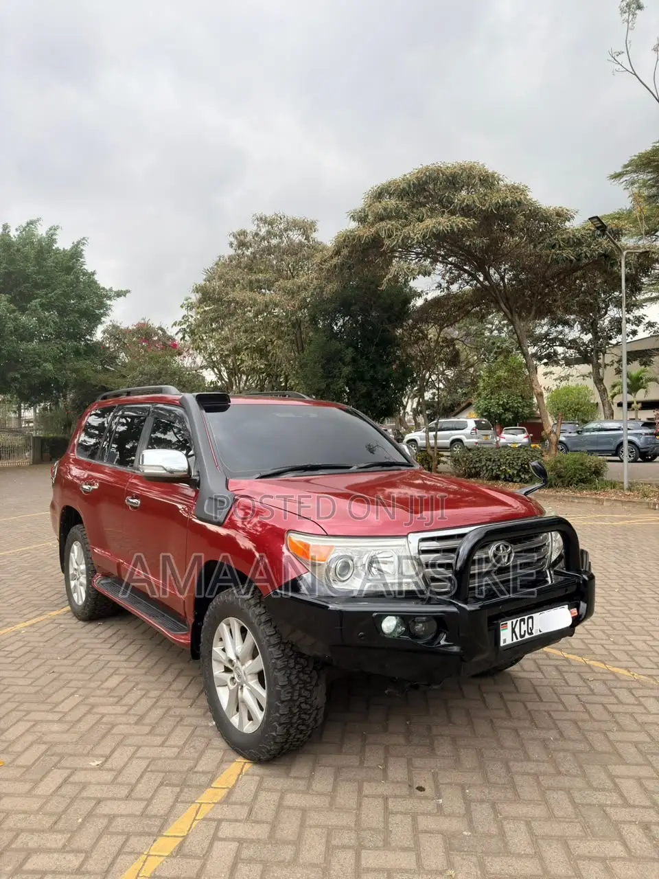 Toyota Land Cruiser 2013 Red