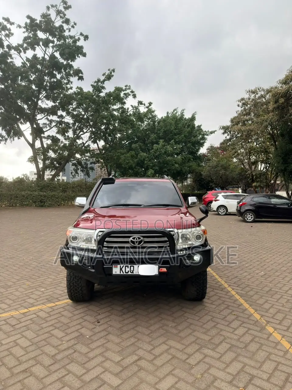 Toyota Land Cruiser 2013 Red
