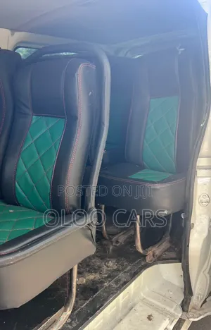Toyota HiAce 2013 White