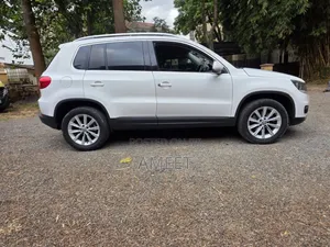 Volkswagen Tiguan 2.0 S 4Motion 2012 White