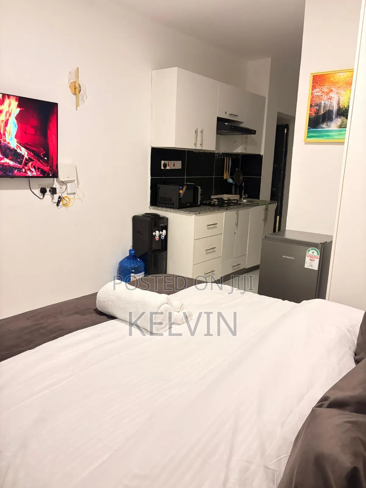 Furnished 1bdrm Bedsitter in Luxore Apartments, Gateway Mall Area