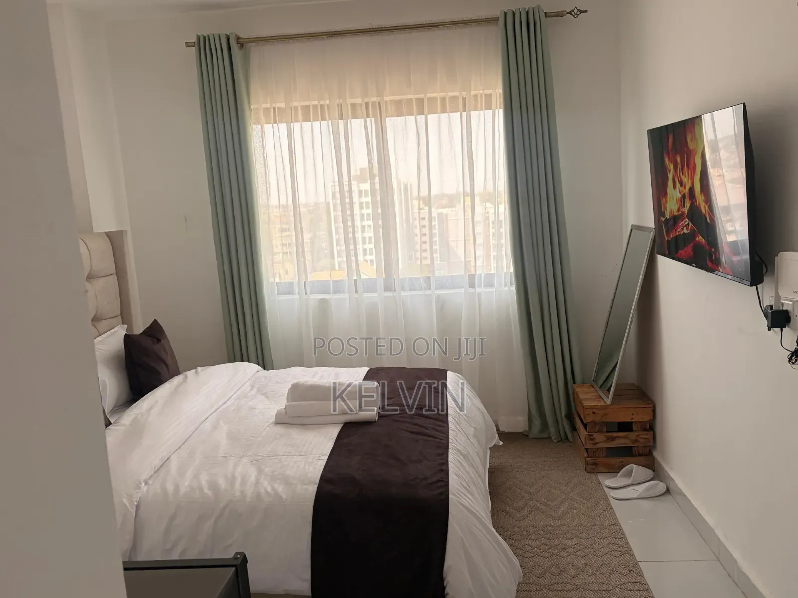 Furnished 1bdrm Bedsitter in Luxore Apartments, Gateway Mall Area