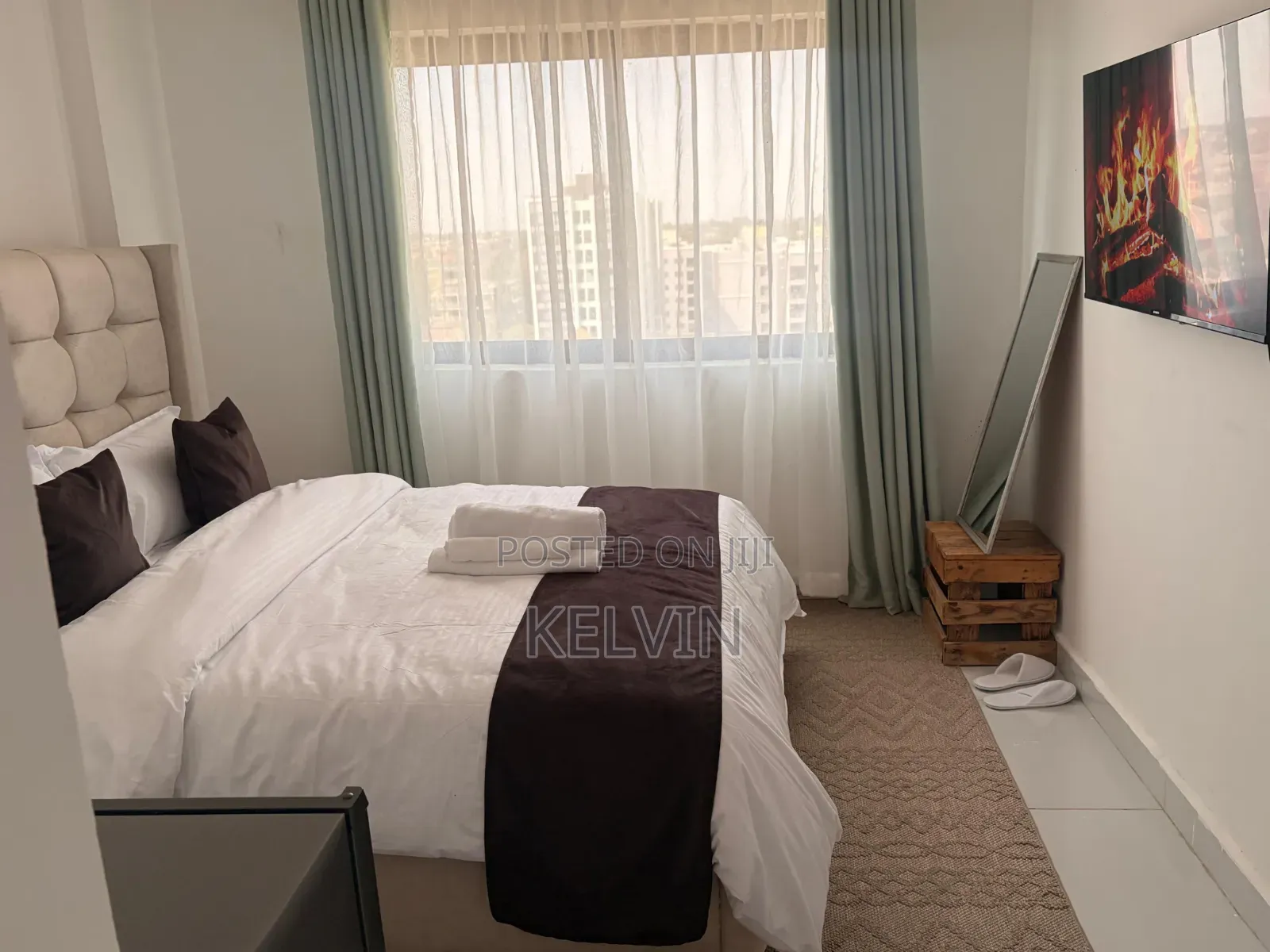 Furnished 1bdrm Bedsitter in Luxore Apartments, Gateway Mall Area