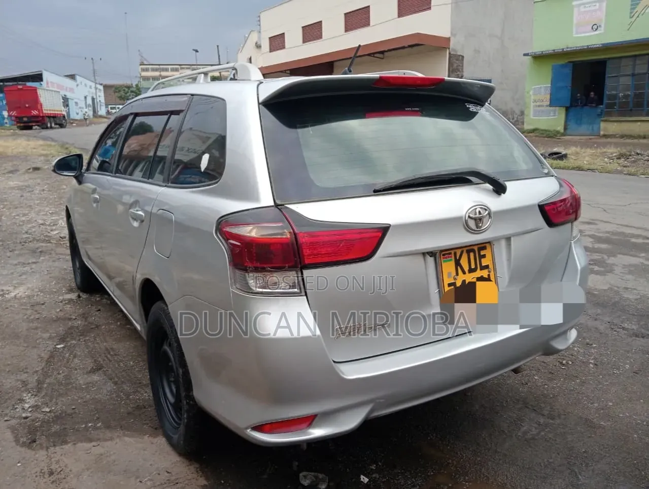 Toyota Corolla Fielder 2015 Gray