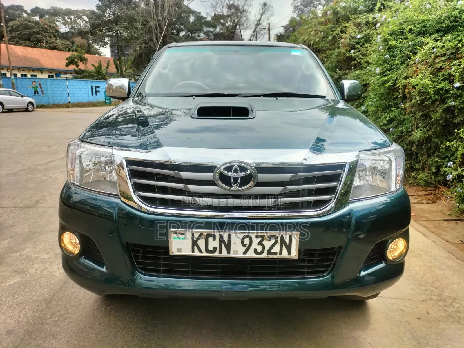 Toyota Hilux 2010 Green