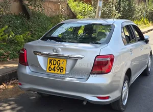 Toyota Axio 2014 Silver